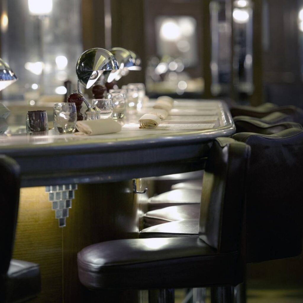 Best seafood restaurants - J Sheekey Atlantic Bar