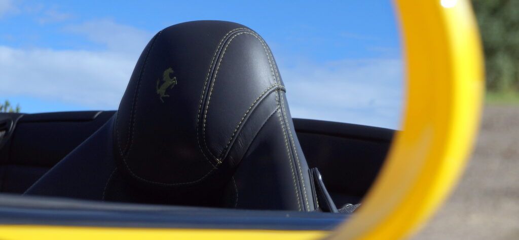 Ferrari California T seats