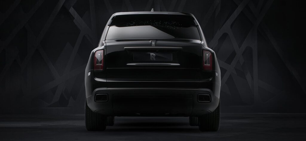 Rolls-Royce Cullinan Black Badge rear