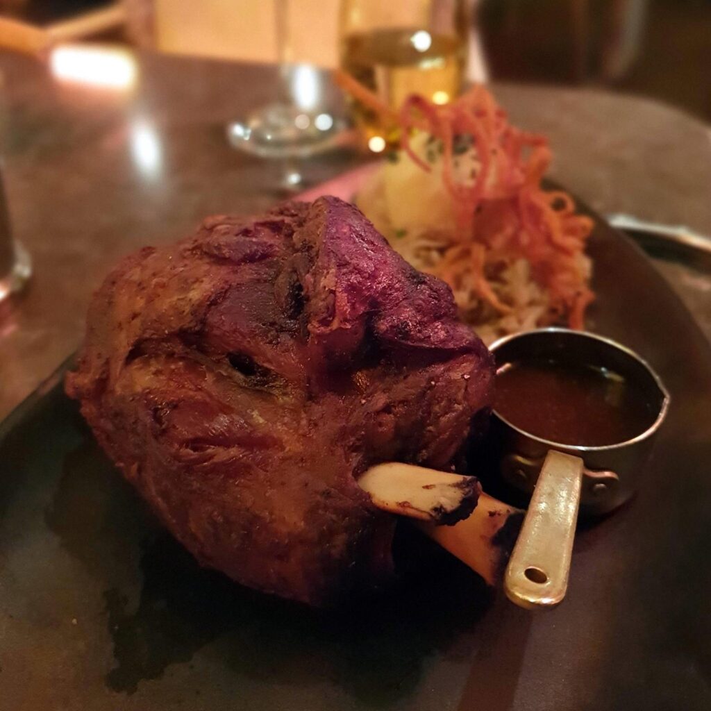 Haugen restaurant Schweinshaxe