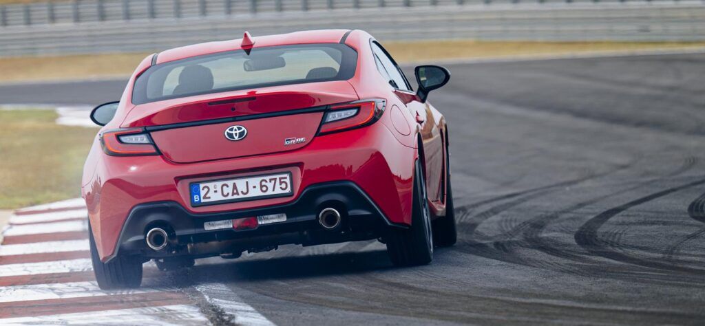Toyota GR86 powerslide