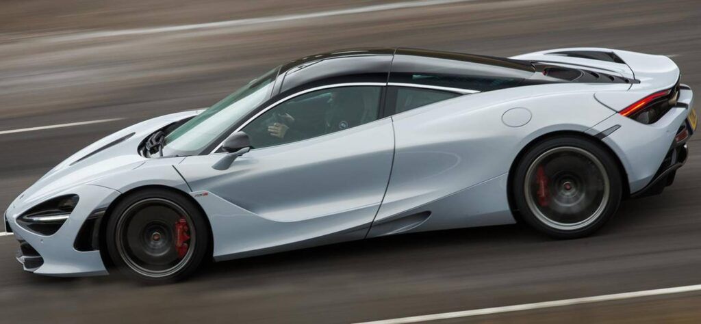 McLaren 720S profile
