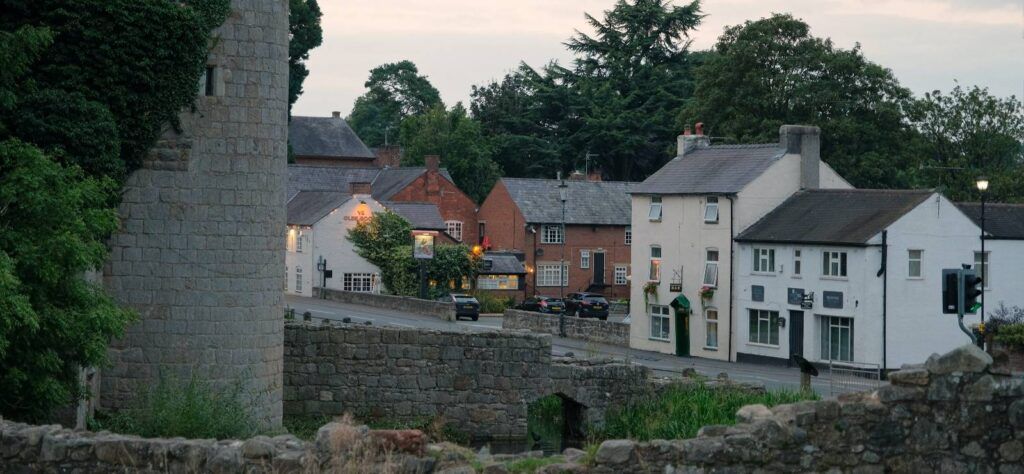 Investing in English country cottages