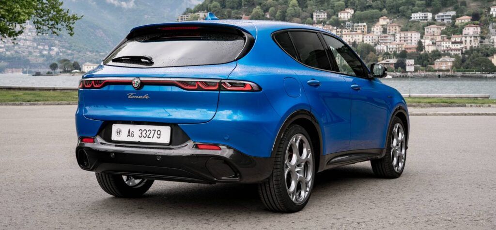 Alfa Romeo Tonale rear