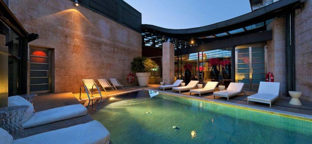Hotel Urban Madrid pool