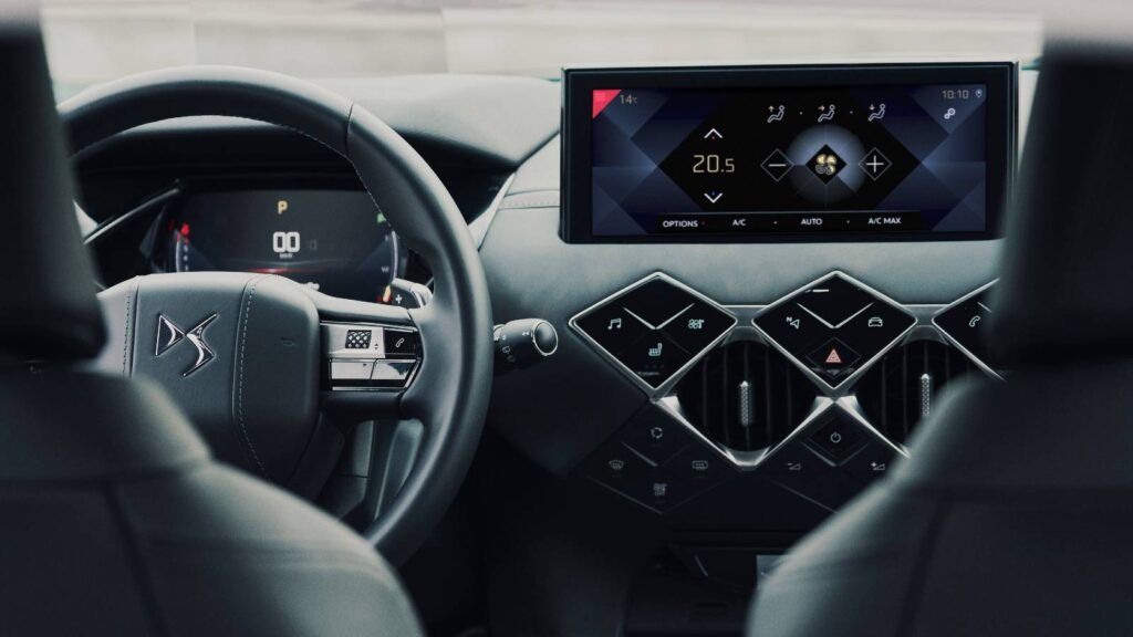 DS 3 Crossback rear dashboard