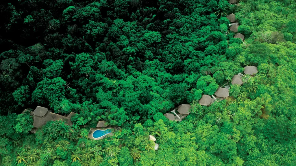 Costa Rica Eco-Tourism - Lapa Rios