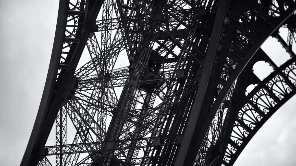 City photography - Eiffel Tower
